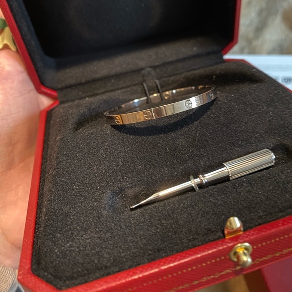 SOLD Cartier Love Bracelet Small White Gold - Picture 5 of 8